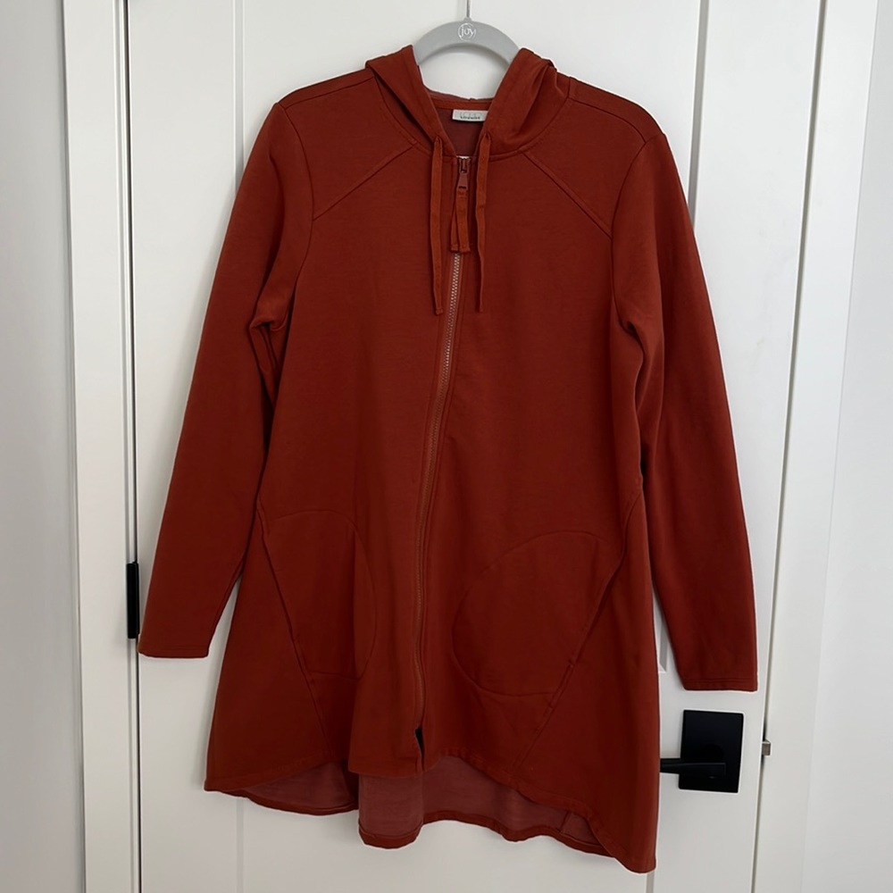 LOGO Lounge by Lori Goldstein Size M zip-front hoodie w/ pockets, hi-low hem
